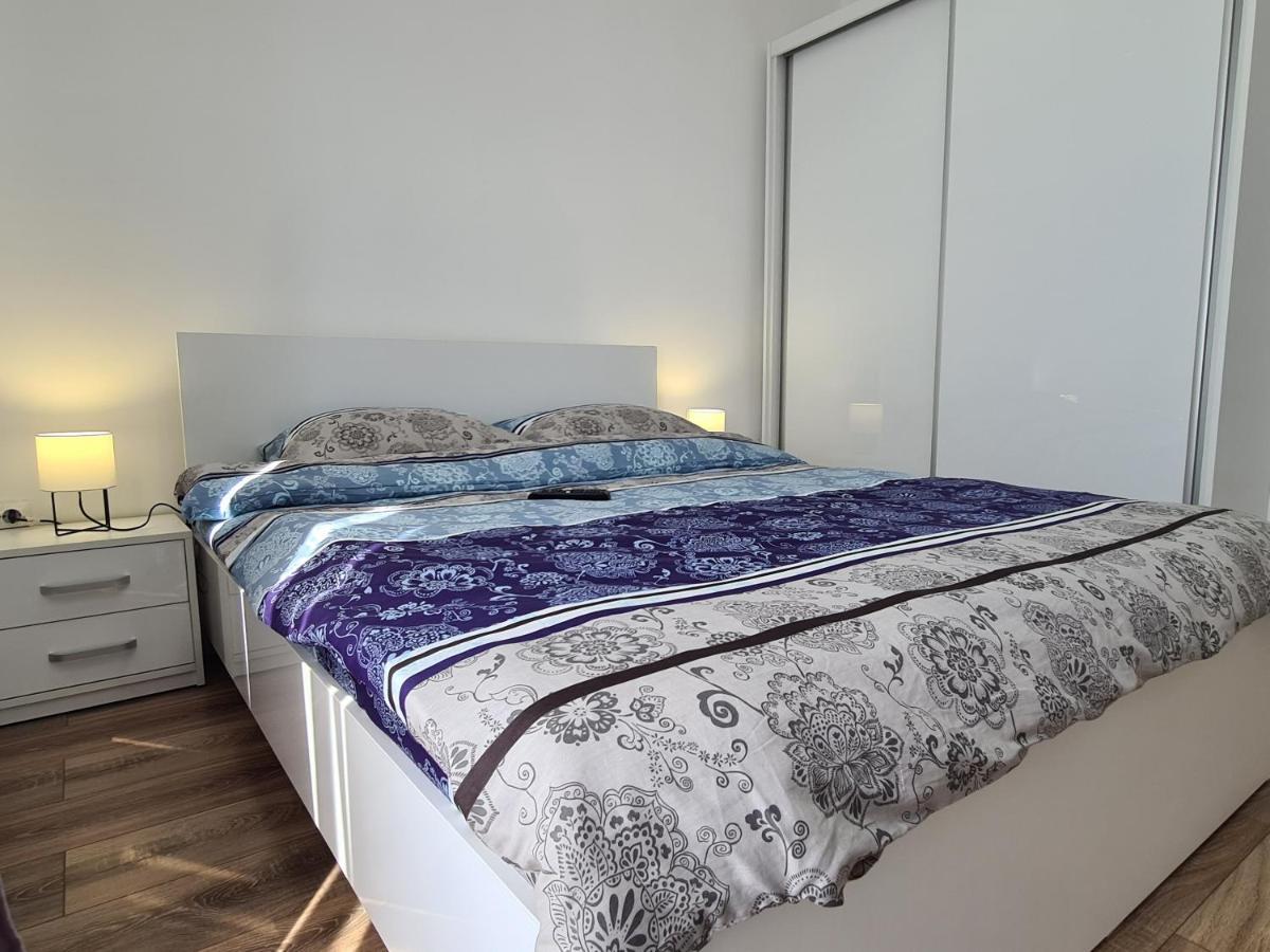 The Best Apartment Хунедоара Екстериор снимка