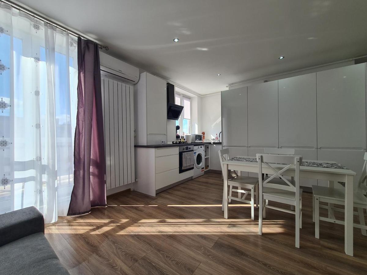 The Best Apartment Хунедоара Екстериор снимка