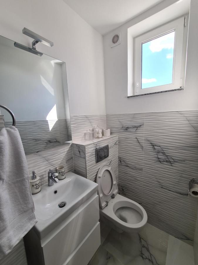 The Best Apartment Хунедоара Екстериор снимка